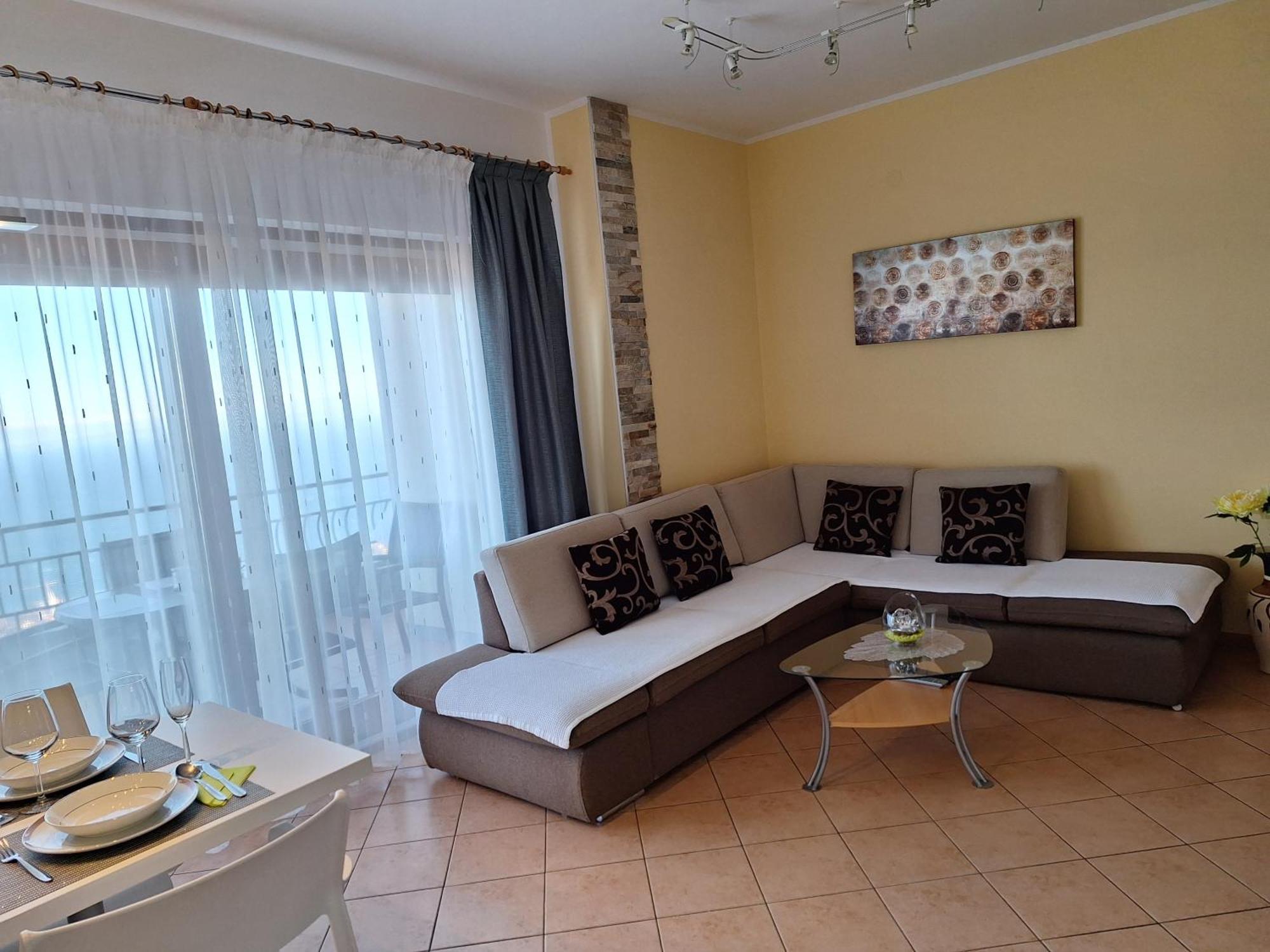 Villa Suzy-Apartments Suzana Lovran Bagian luar foto
